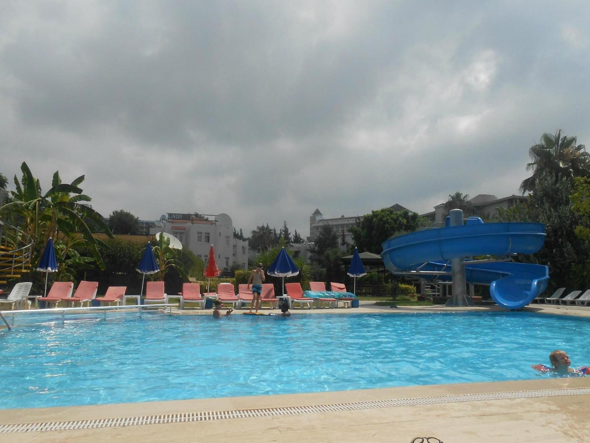 Hotel Linda 3*